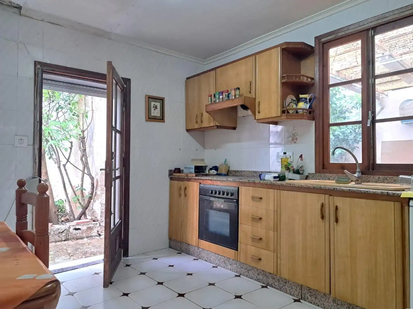 Cuina de Casa o xalet en venda en Requena amb Terrassa i Balcó