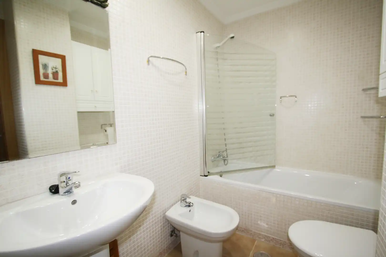 Baño de Piso en venta en Albacete con Calefacción, Parquet y Amueblado