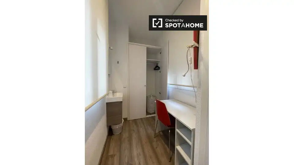 Room in Gaztambide