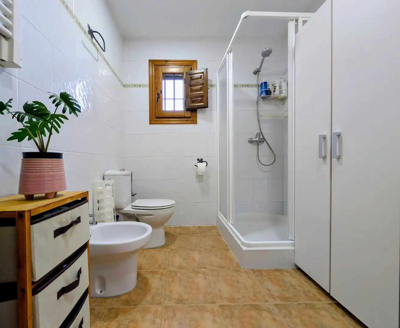 Baño de Casa o chalet en venta en Vistabella del Maestrazgo con Calefacción y Alarma