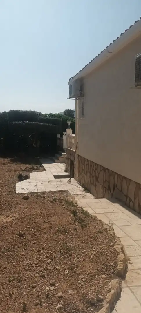 Außenansicht von Haus oder Chalet zum Verkauf in L'Alfàs del Pi mit Klimaanlage, Privatgarten und Terrasse