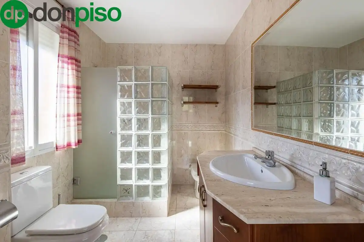 Detached house with pool for sale in Calle del Arache, imagen 23
