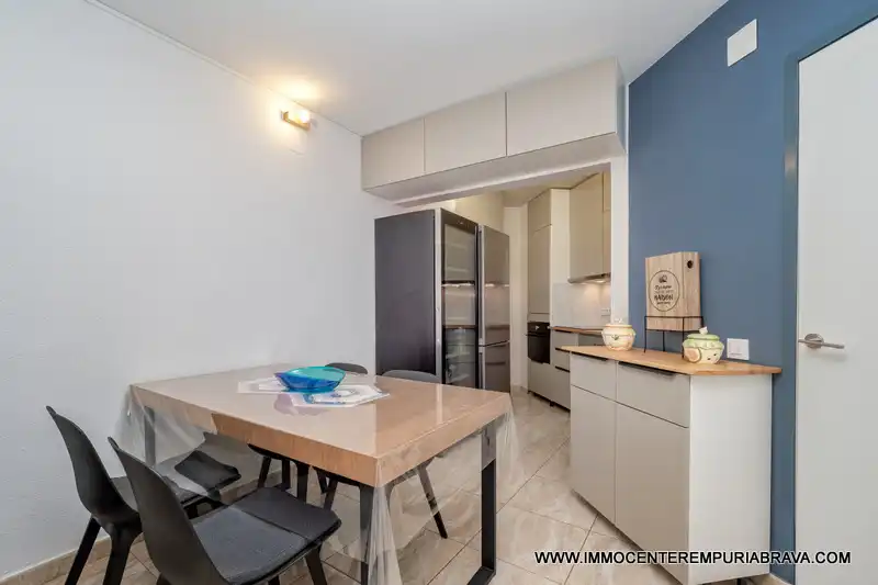 Cocina de Apartamento en venta en Empuriabrava con Aire acondicionado, Calefacción y Terraza