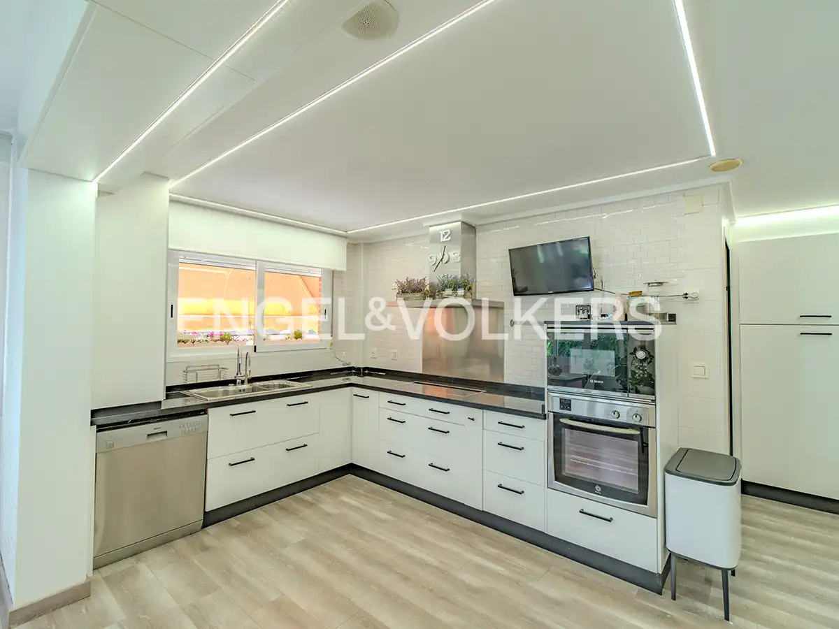 Casa bifamiliare con balcone in vendita a Carrer Pintor el Greco 8, imagen 21