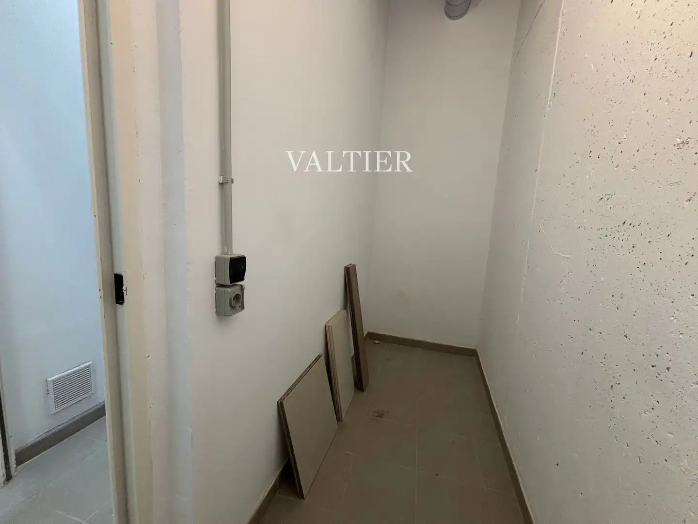Maisonette zur Miete in Madrid mit Terrasse, Abstellraum und Schwimmbad
