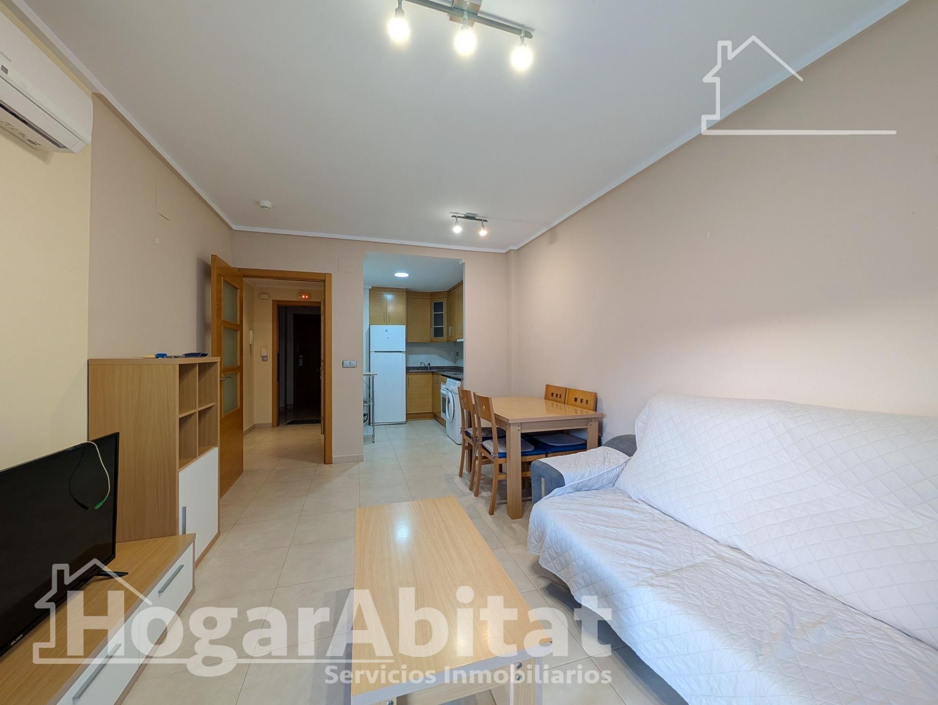 Sala de estar de Piso en venta en Alicante / Alacant con Aire acondicionado, Terraza y Amueblado