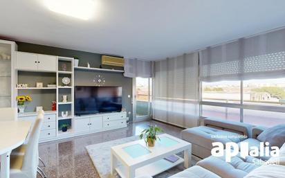 Living room of Flat for sale in Sabadell  with Air Conditioner, Heating and Balcony