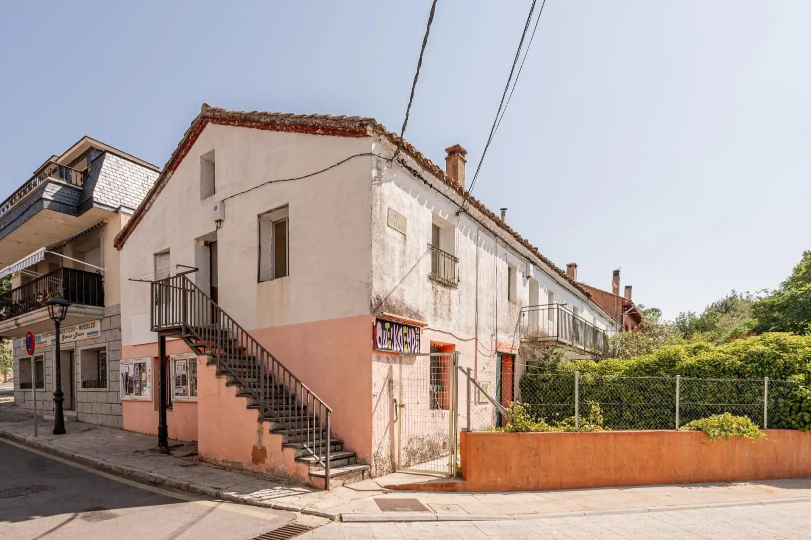 Vista exterior de Casa o chalet en venta en Santa María de la Alameda con Terraza