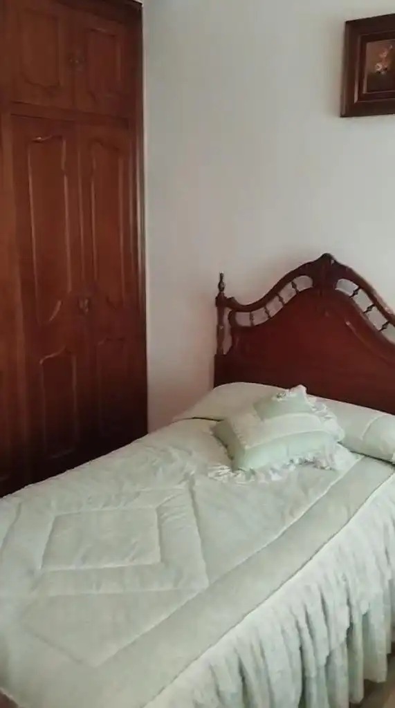 Habitación de Piso en venta en Arnedo con Calefacción, Parquet y Terraza
