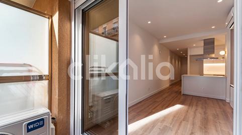 Foto 4 de Piso en venta en El Camp de l'Arpa del Clot, Barcelona