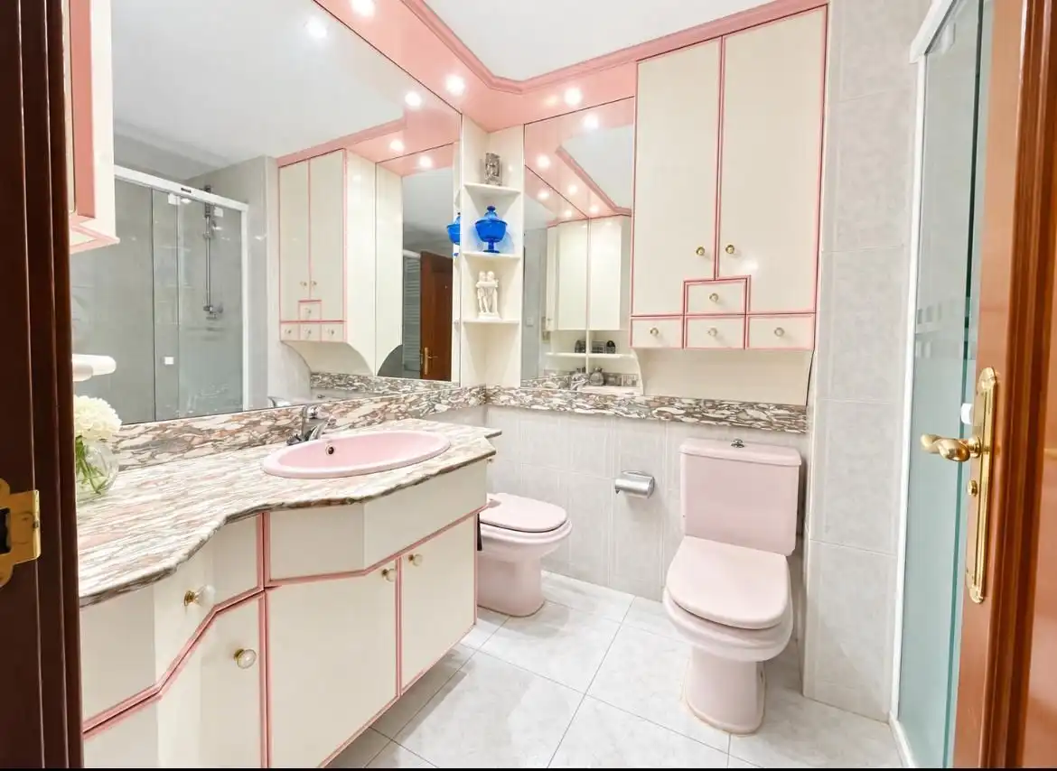 Baño de Piso en venta en Zaragoza con Calefacción