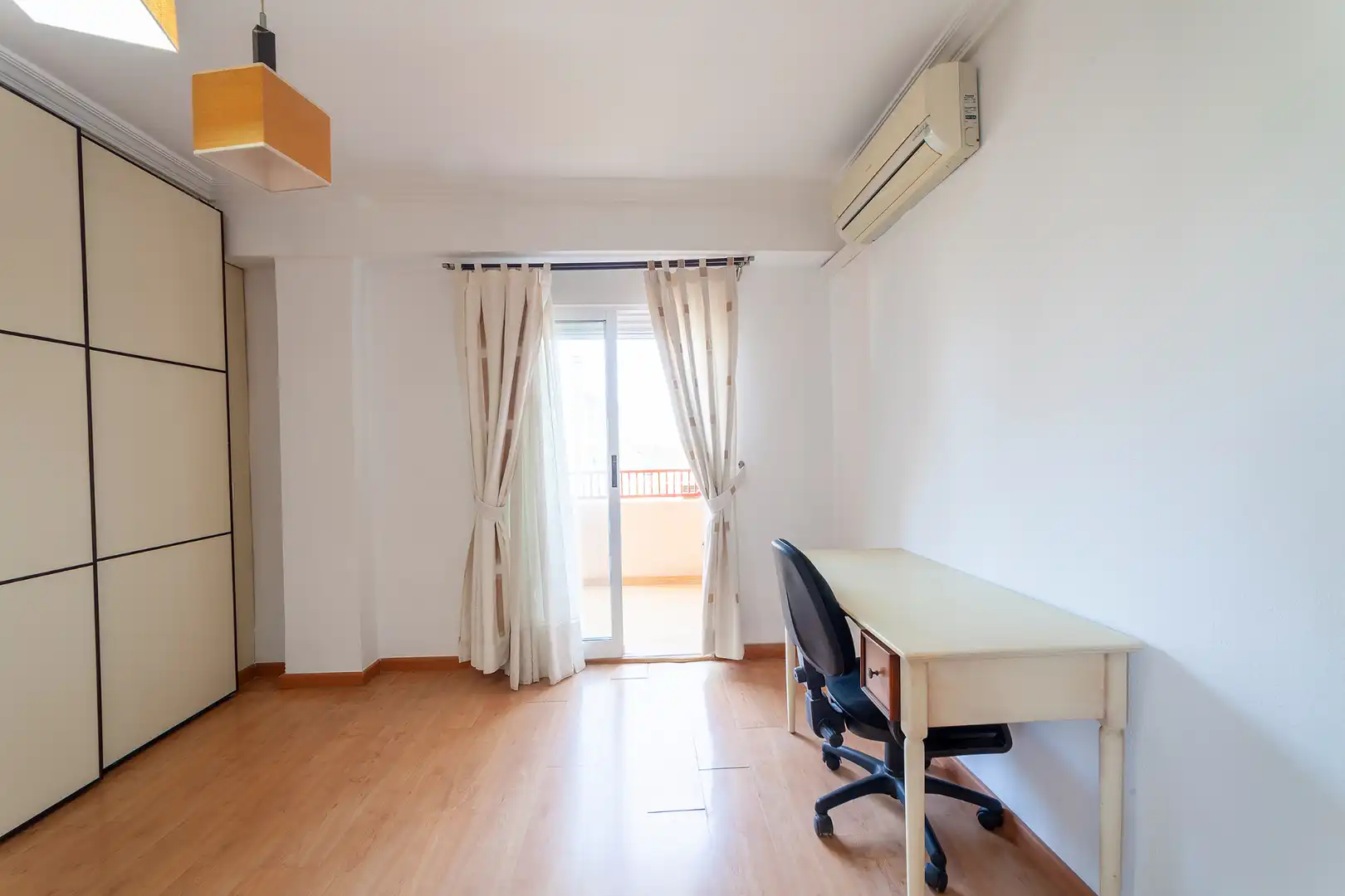 Piso de alquiler en Carrer de Sant Vicent de Paül, 29, Els Orriols
