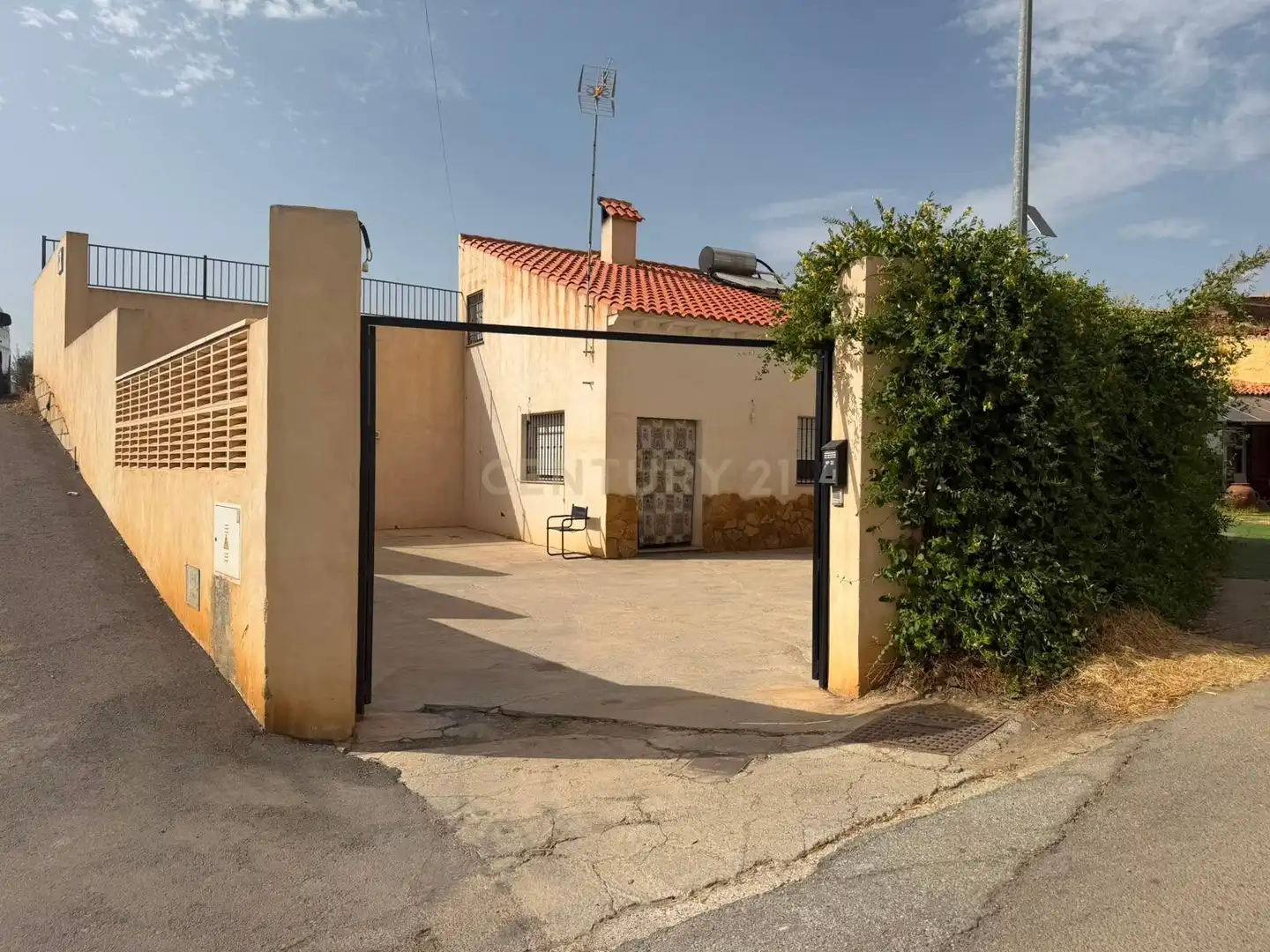 Vista exterior de Apartament en venda en Valle del Zalabí amb Alarma