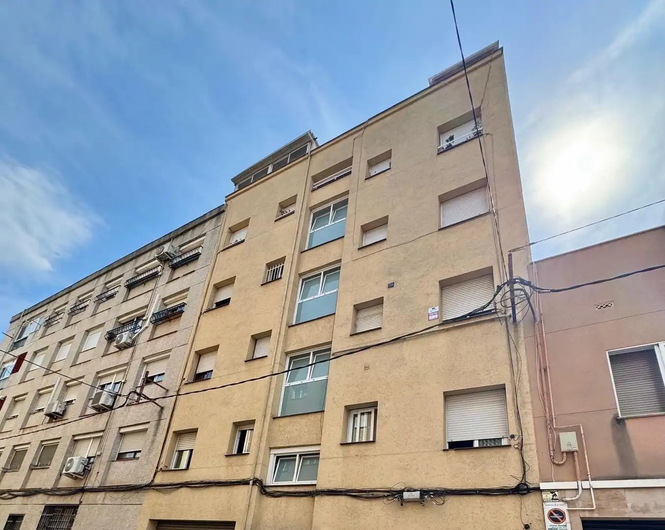 Vista exterior de Piso en venta en Sabadell