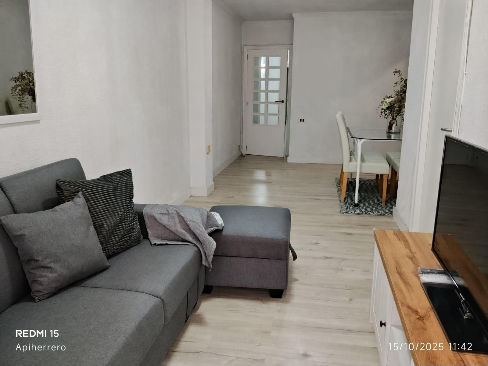 Sala d'estar de Pis de lloguer en Alicante / Alacant amb Aire condicionat i Terrassa