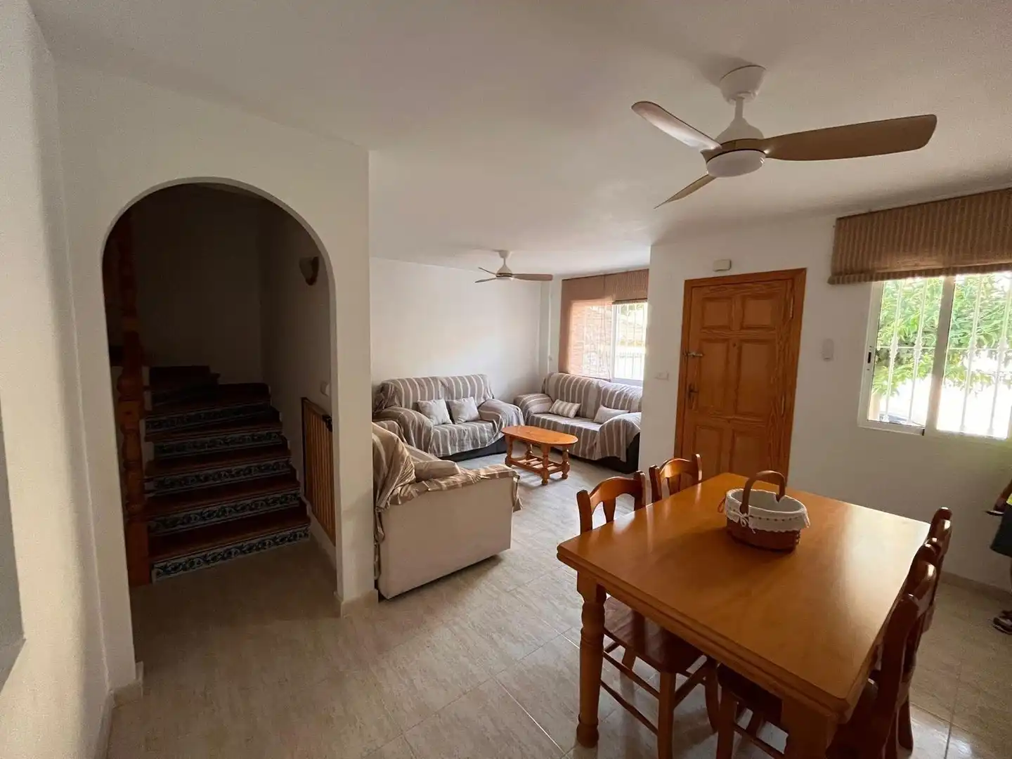 Country house zum Verkauf in Orihuela mit Klimaanlage und Privatgarten