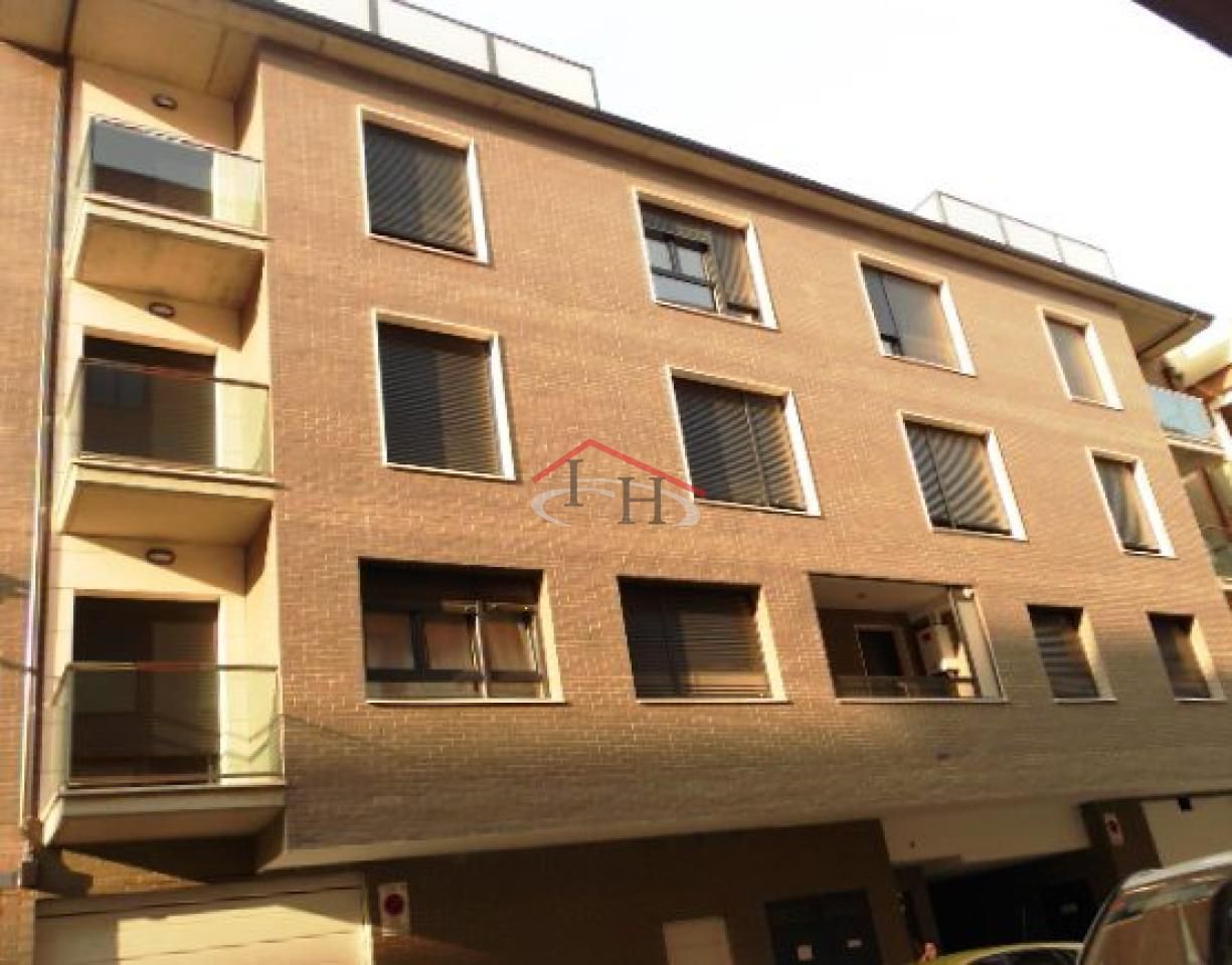 Vista exterior de Apartament de lloguer en León Capital  amb Calefacció, Parquet i Terrassa
