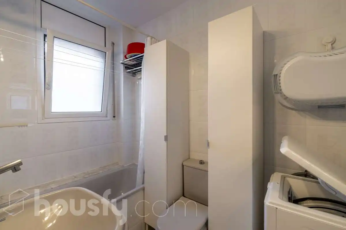 Baño de Casa o chalet en venta en Barcelona con Aire acondicionado, Calefacción y Jardín privado