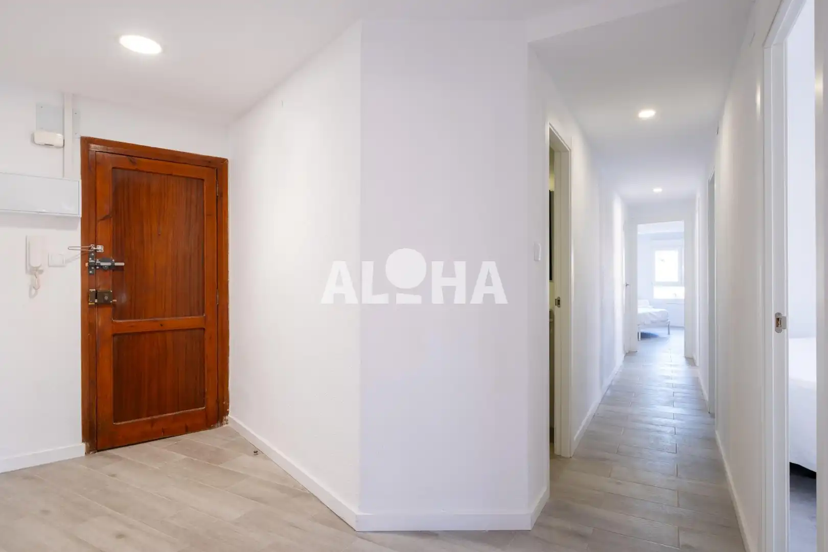 Appartement compact avec terrasse à louer à Moncada