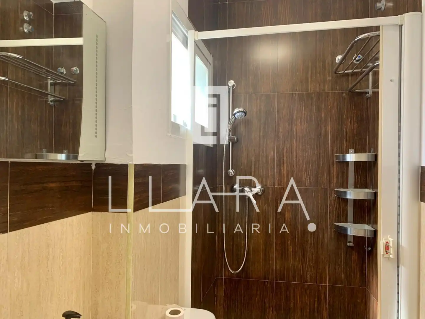 Bathroom of Apartments for sale in Lucena  with Air Conditioner, Furnished and Washing machine