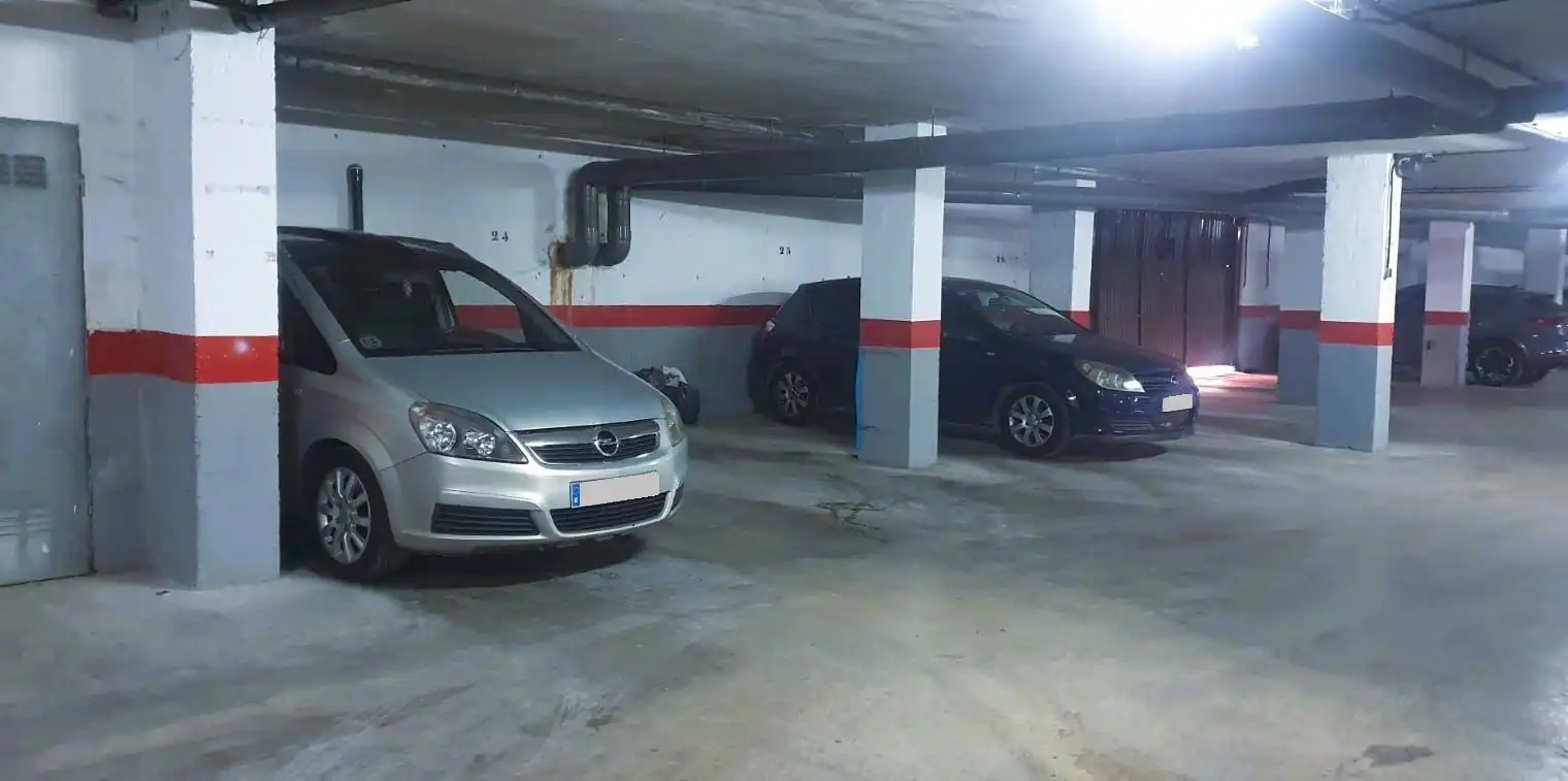 Parking de Piso en venta en La Línea de la Concepción con Aire acondicionado, Calefacción y Terraza