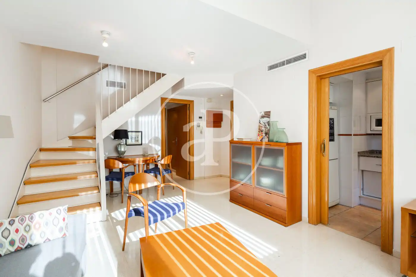 Sala de estar de Dúplex de alquiler en Valencia con Aire acondicionado, Calefacción y Amueblado