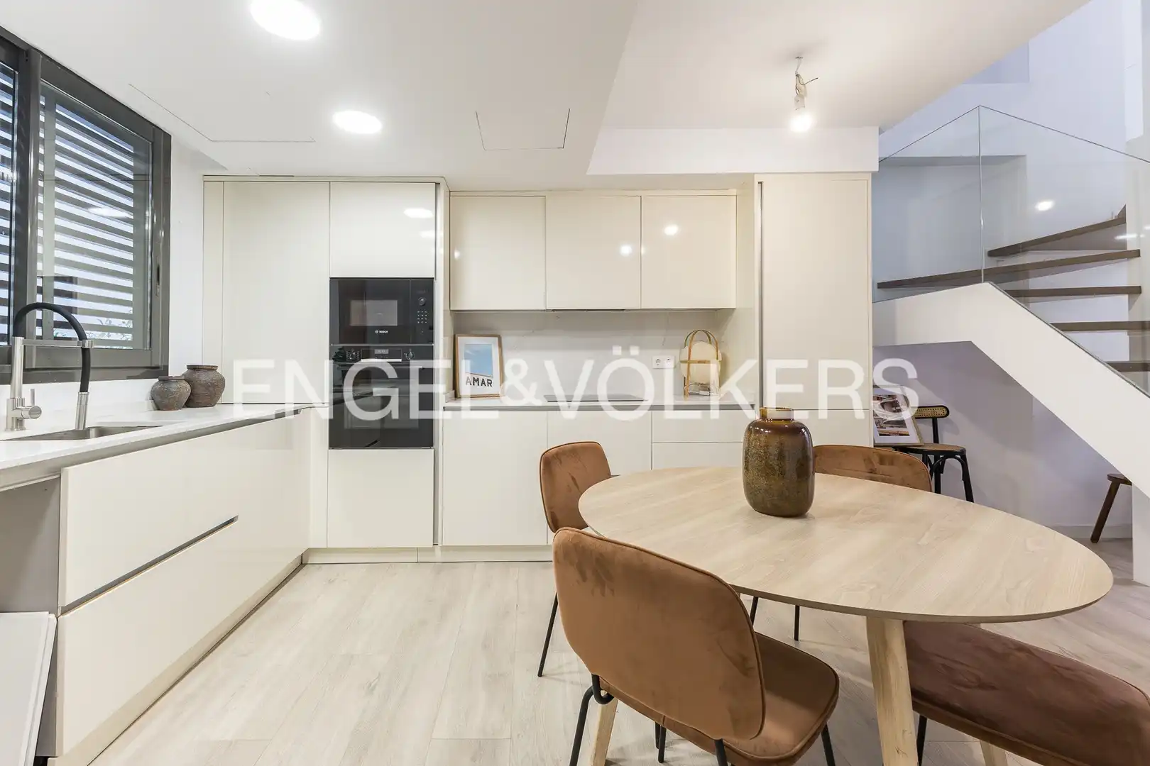 Cocina de Dúplex en venta en Barcelona con Aire acondicionado, Calefacción y Jardín privado