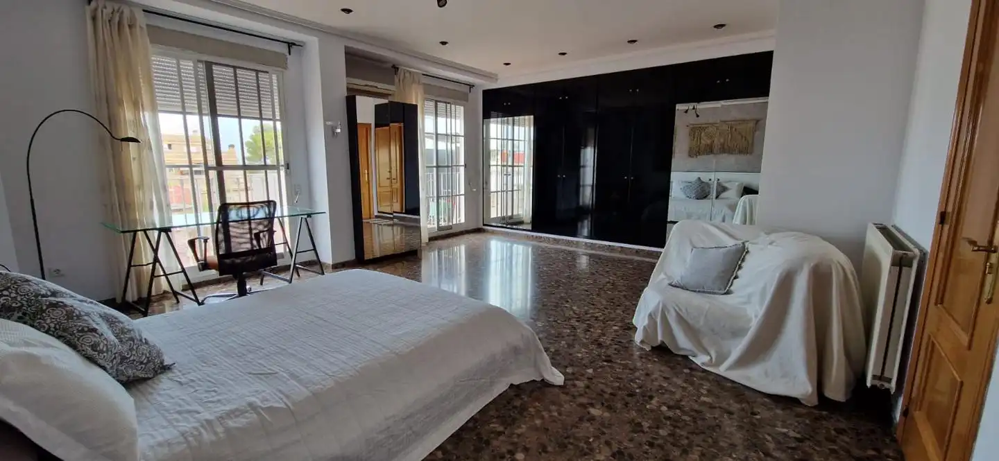 Habitació a Sevilla, Moncada