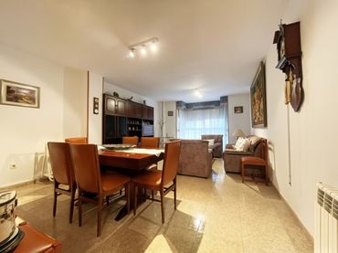 Appartamento con ascensore in affitto a Calle Evian Les Bains