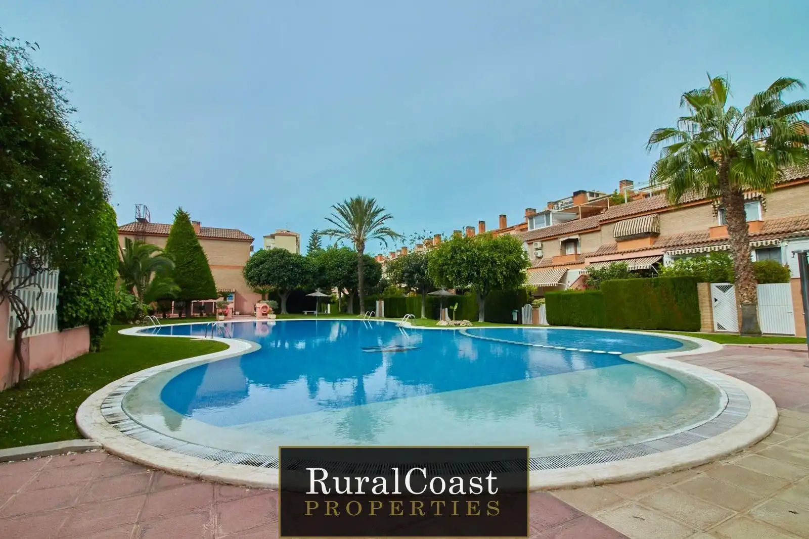 Vista exterior de Casa o xalet en venda en Alicante / Alacant amb Aire condicionat, Calefacció i Terrassa