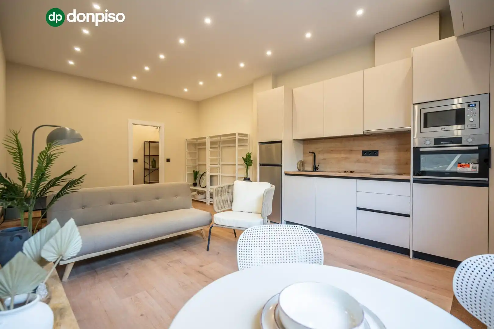 Sala de estar de Loft en venta en Granada con Aire acondicionado, Calefacción y Amueblado