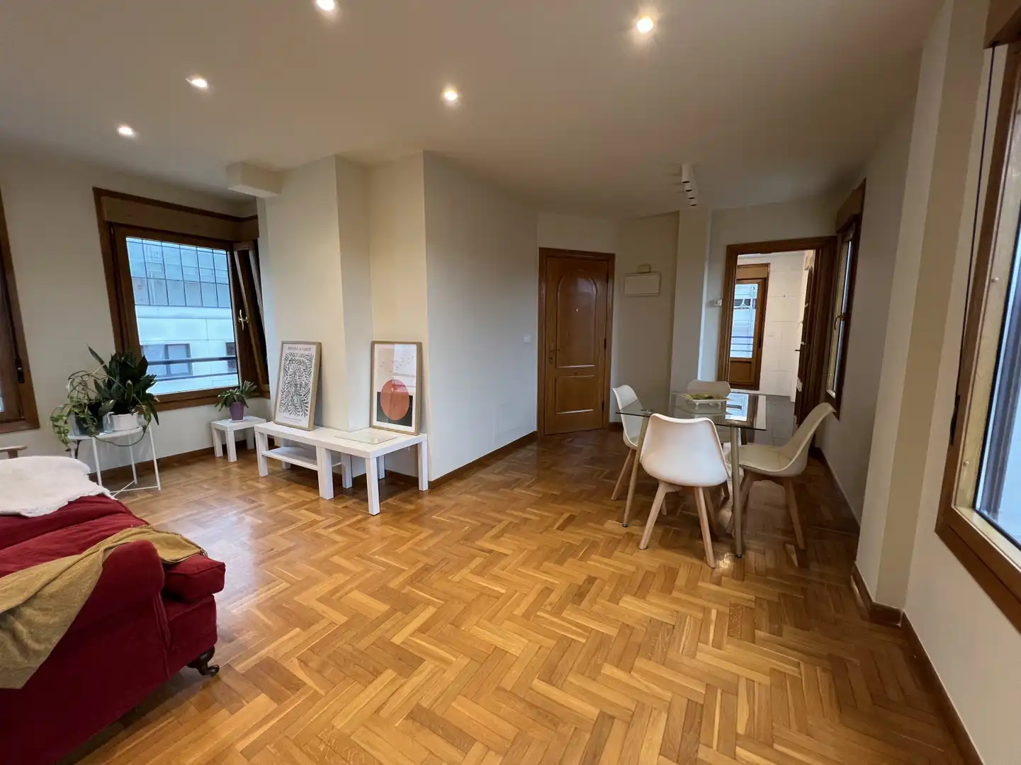 Sala d'estar de Àtic de lloguer en Gijón  amb Calefacció, Parquet i Terrassa