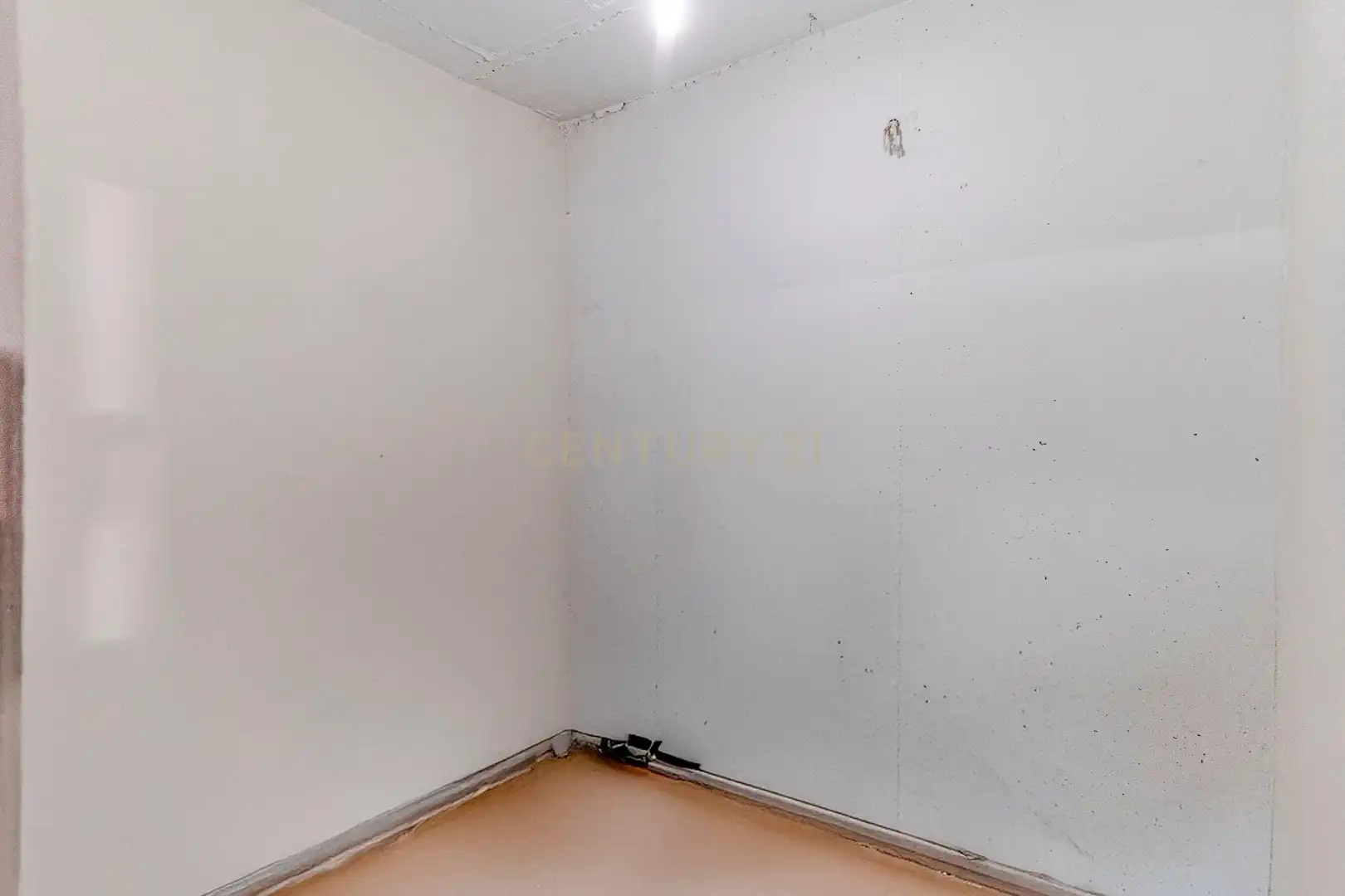 Wohnung zum Verkauf in Manilva mit Privatgarten, Abstellraum und Gemeinschaftspool