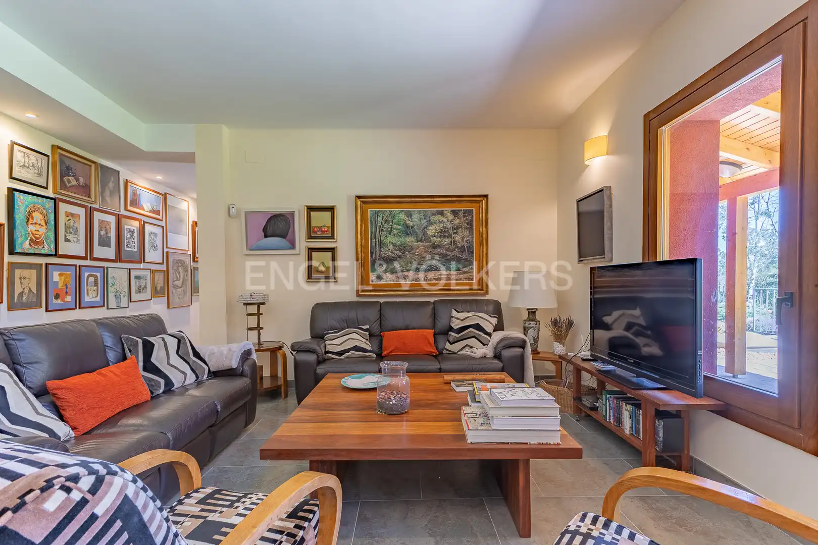 Sala de estar de Finca rústica en venta en Gallifa con Aire acondicionado, Calefacción y Jardín privado