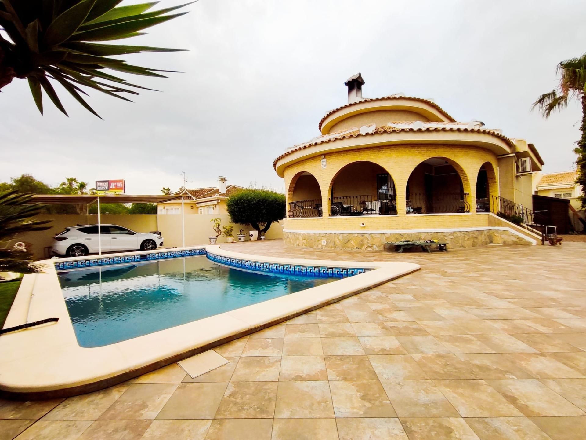 Exterior view of Houses for sale in Benijófar  with Private garden, Terrace and Swimming Pool