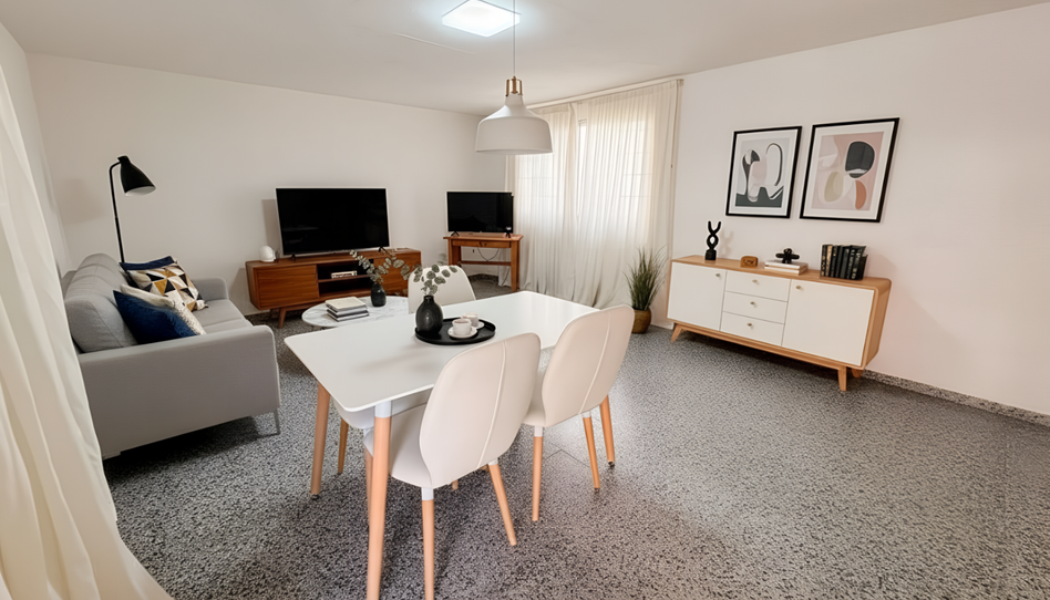 Photo 1 of Apartment for sale in Gran Playa, Alicante