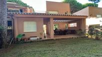 Jardí de Casa adosada en venda en Chiclana de la Frontera amb Jardí privat i Piscina comunitària