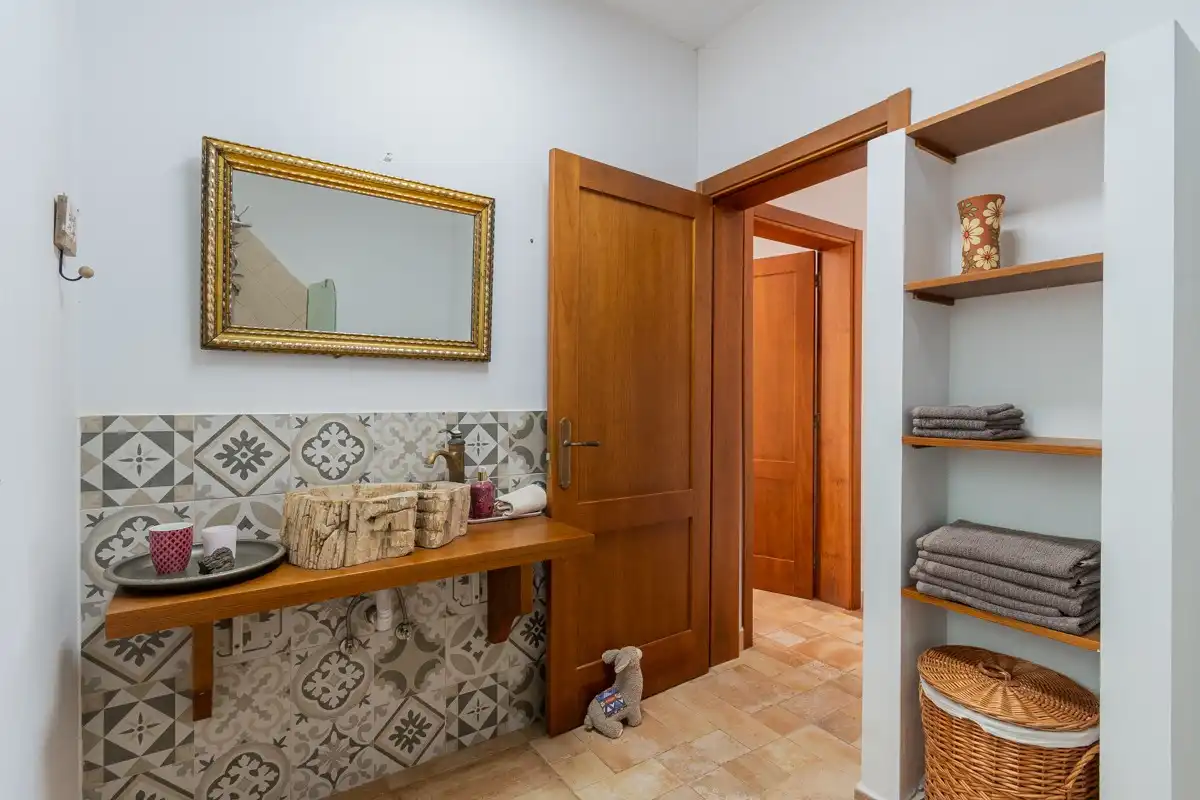 Baño de Finca rústica en venta en Guía de Isora con Jardín privado, Terraza y Piscina