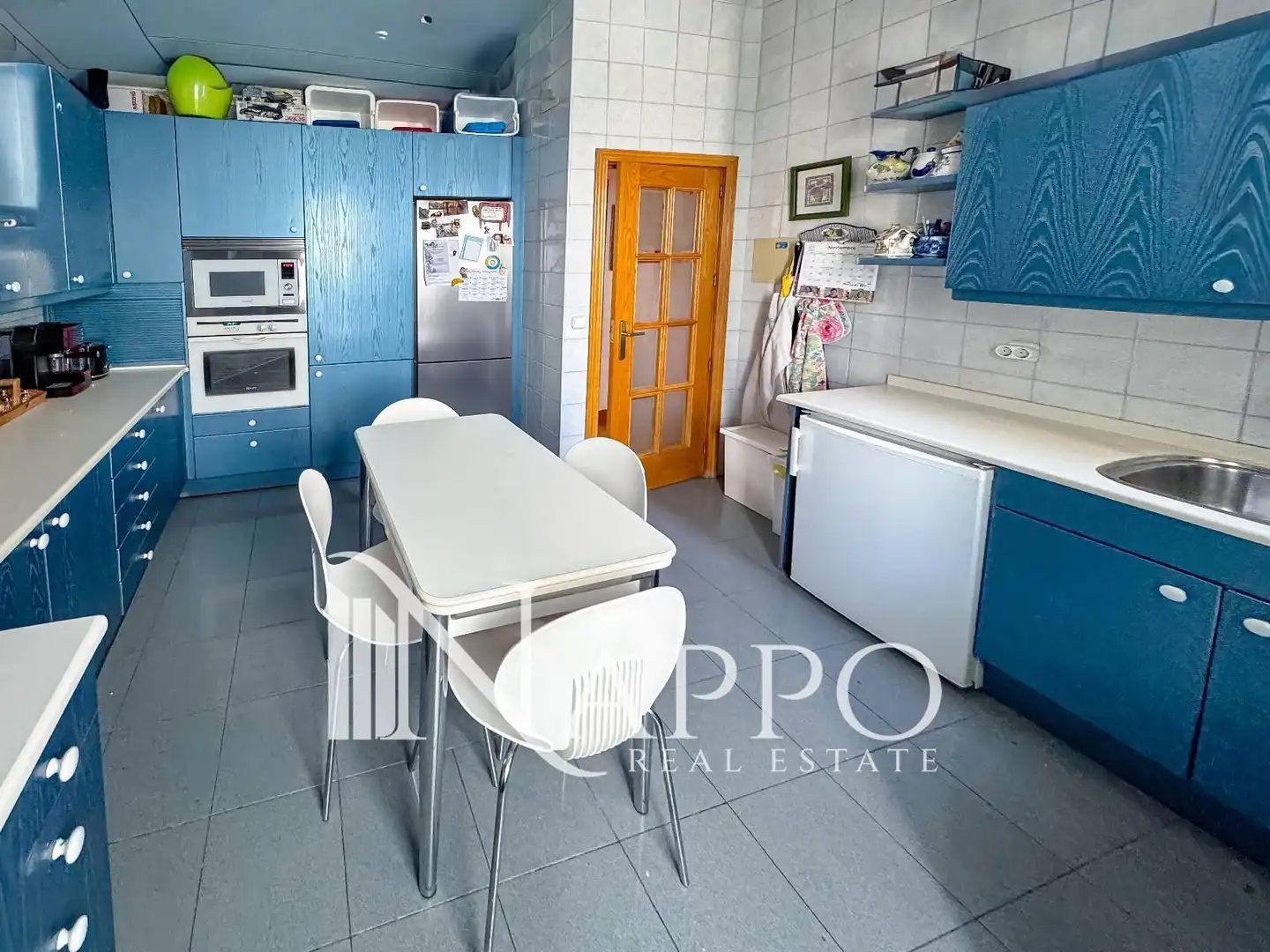 Kitchen of Attic for sale in Madrid  with Air Conditioner, Heating and Parquet flooring