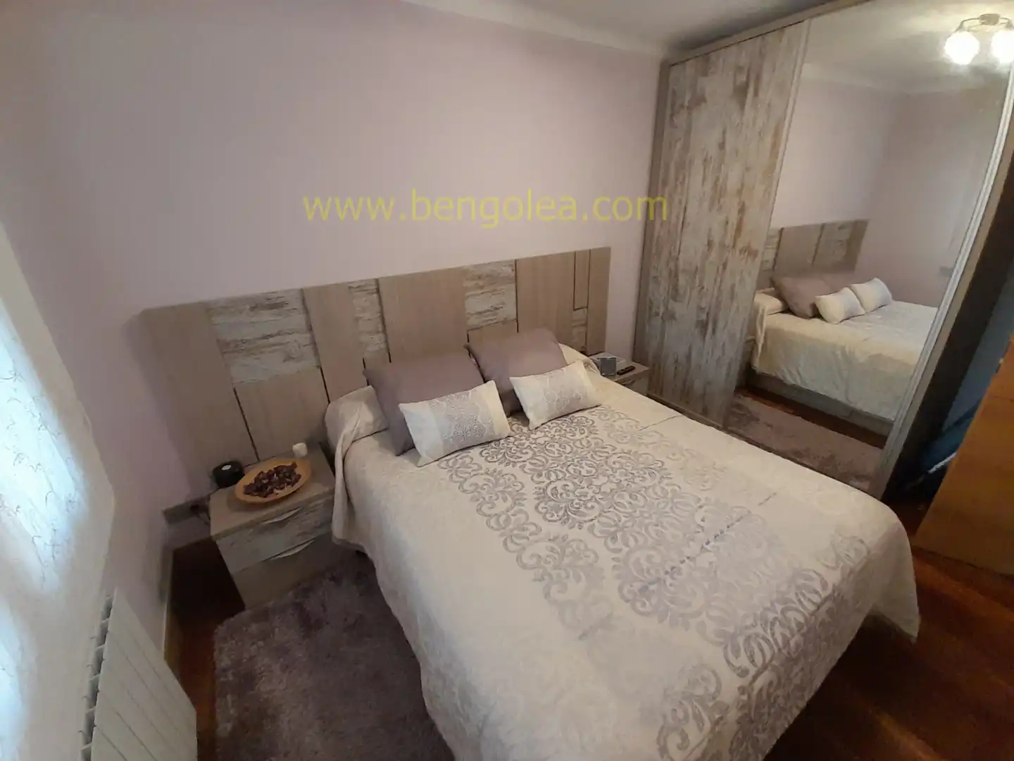 Schlafzimmer von Wohnung zum Verkauf in Barakaldo  mit Heizung, Terrasse und Möbliert