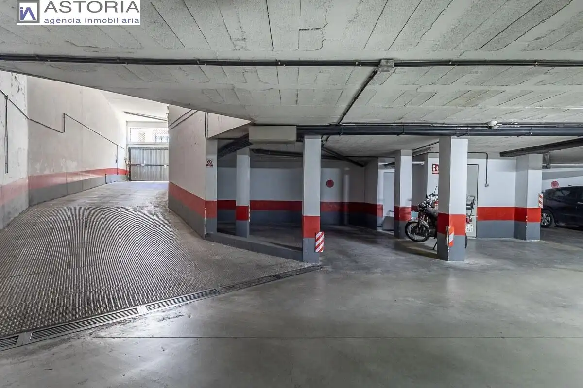 Parking à vendre à Avenida Avenida Fernando de los Ríos, imagen 4