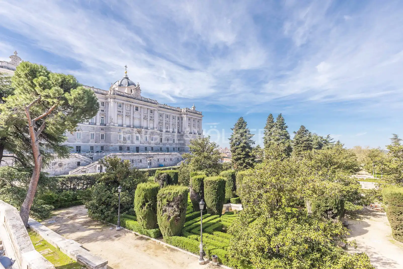 Garden of Flat for rent in Madrid  with Air Conditioner, Heating and Private garden