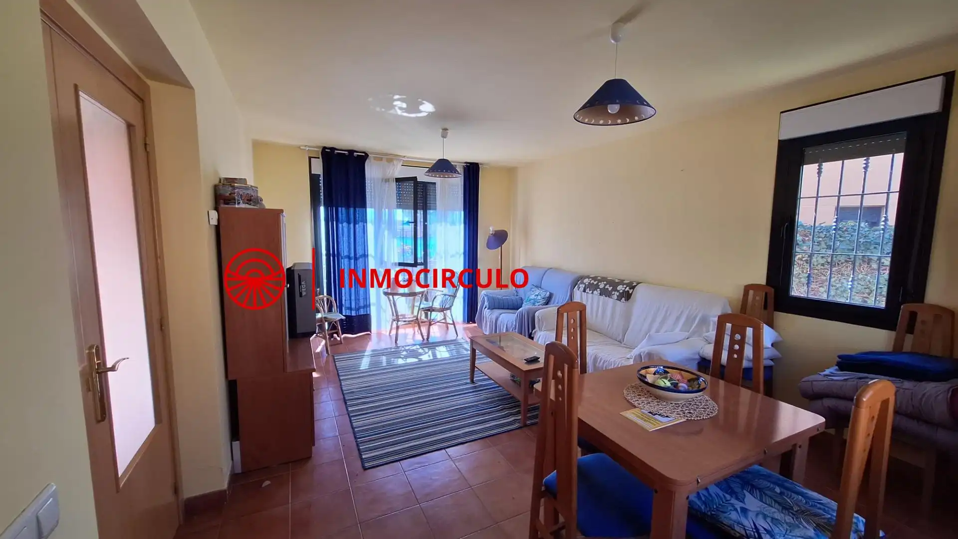 Sala de estar de Casa adosada en venta en Cogollos con Calefacción y Jardín privado