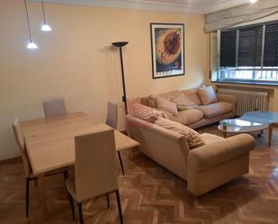 Living room of Flat to rent in Salamanca Capital  with Heating, Parquet flooring and Furnished