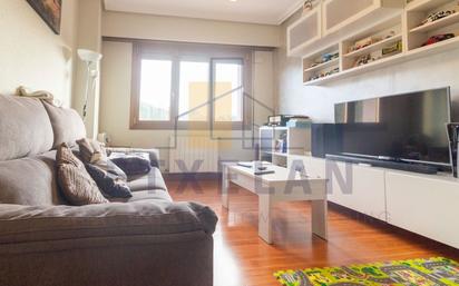 Living room of Flat for sale in Berriz  with Heating, Furnished and Alarm