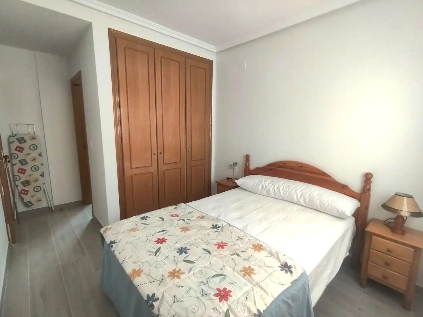 Schlafzimmer von Wohnungen zur Miete in Santa Pola mit Klimaanlage, Heizung und Terrasse