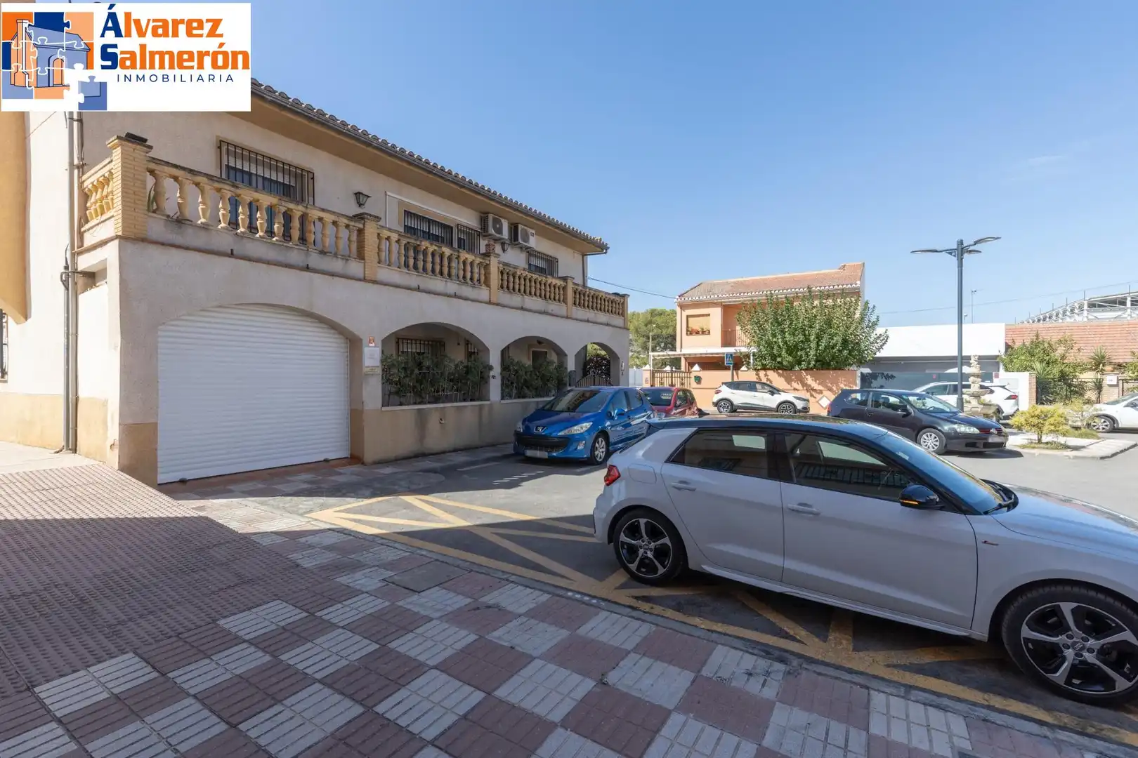 Exterior view of Houses for sale in Armilla  with Air Conditioner and Terrace