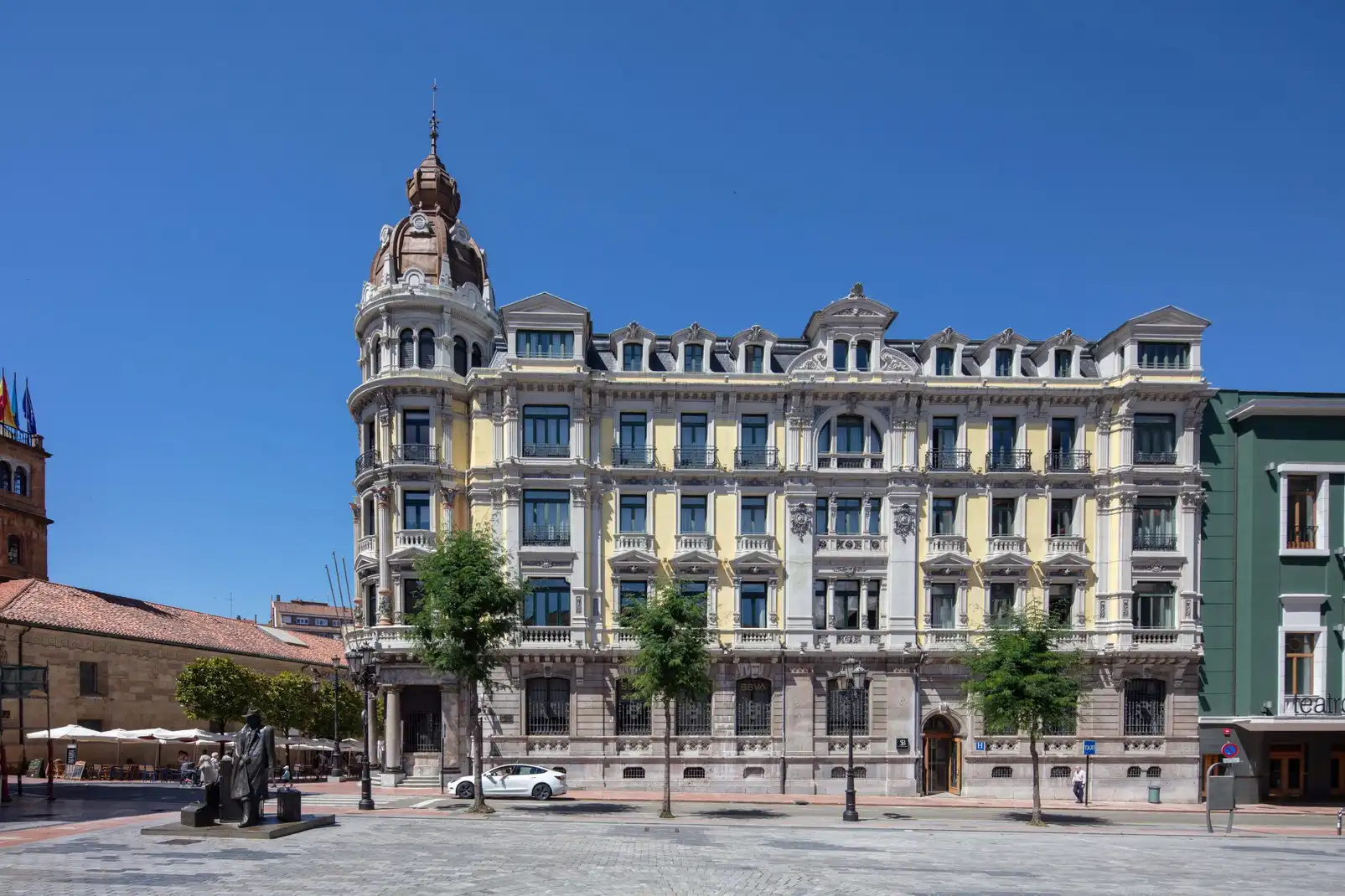 Außenansicht von Büro zur Miete in Oviedo  mit Klimaanlage, Heizung und Möbliert