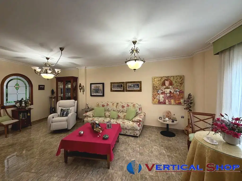 Sala de estar de Casa o chalet en venta en Villena con Aire acondicionado, Calefacción y Terraza