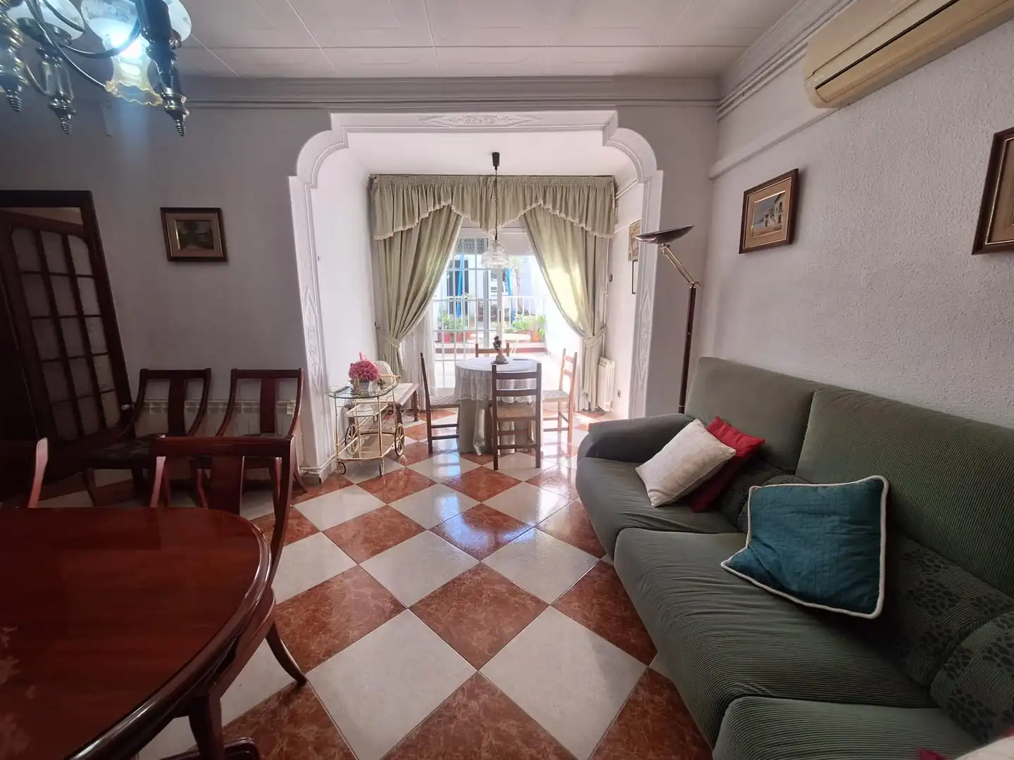 Sala d'estar de Casa o xalet en venda en Sabadell amb Aire condicionat, Calefacció i Terrassa